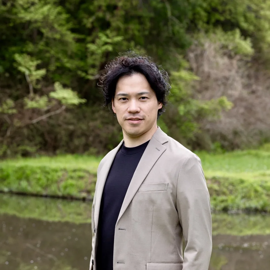 株式会社レオブリッジ 代表取締役 吉本 工